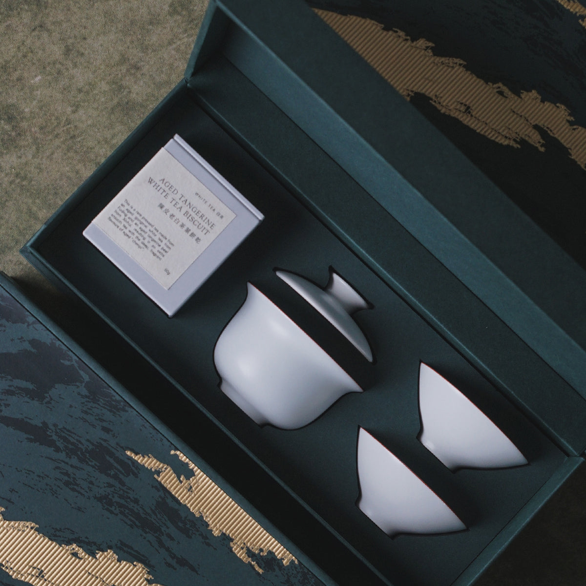 Fragrance of the Mountain Tea & Teaware Gift Set